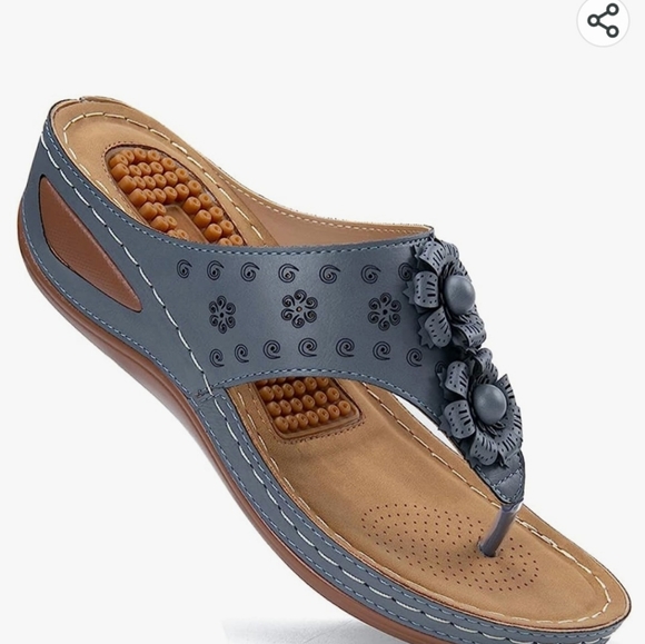 Brand New Womens Ecetana Navy Blue Flip Flop Sandals Size 8 - Picture 2 of 4